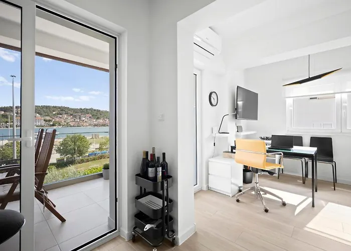 Διαμέρισμα Urban Loft Next To The