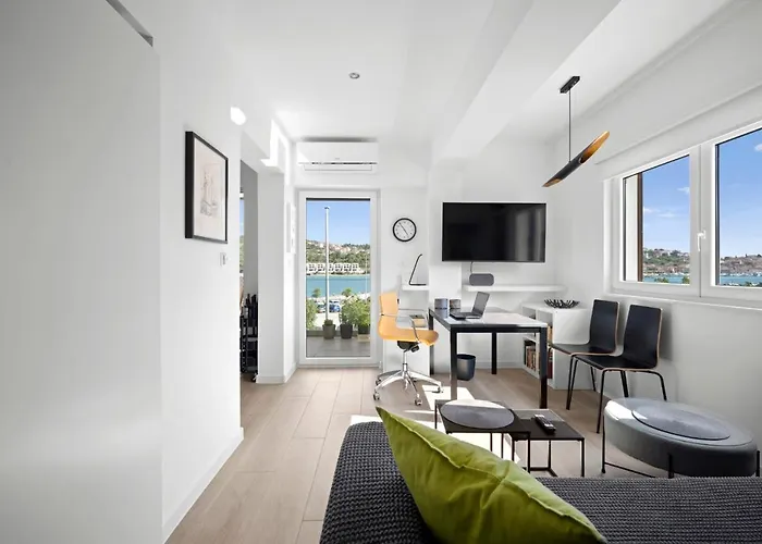 Διαμέρισμα Urban Loft Next To The