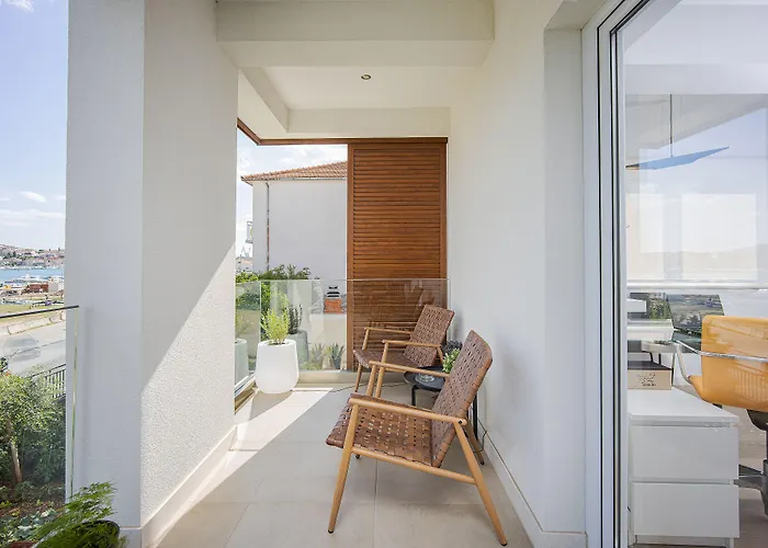 Διαμέρισμα Urban Loft Next To The *