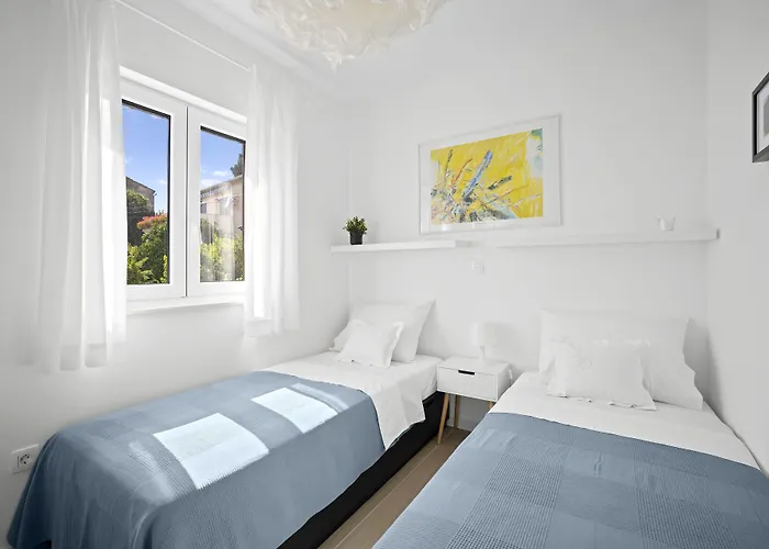 Urban Loft Next To The Traù