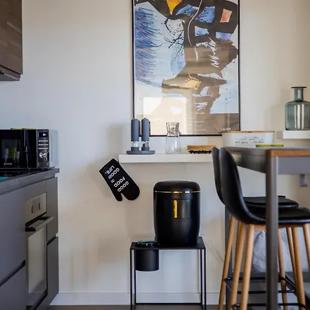 Urban Loft Next To The شقة تروغير