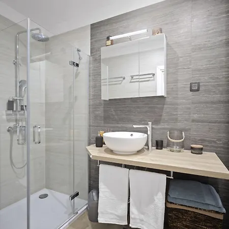 Urban Loft Next To The Trogir